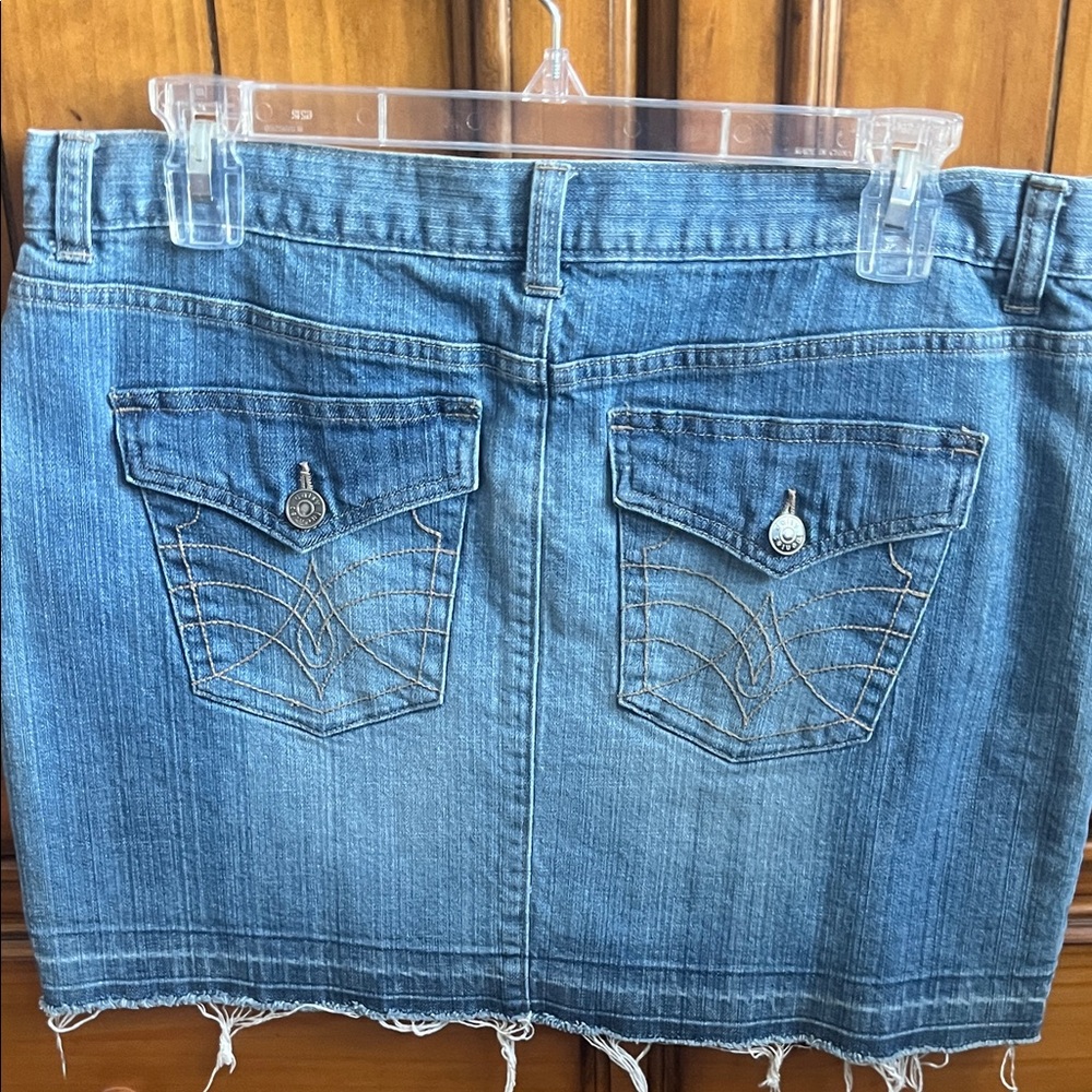 Daisy Fuentes Blue Denim Mini Skirt